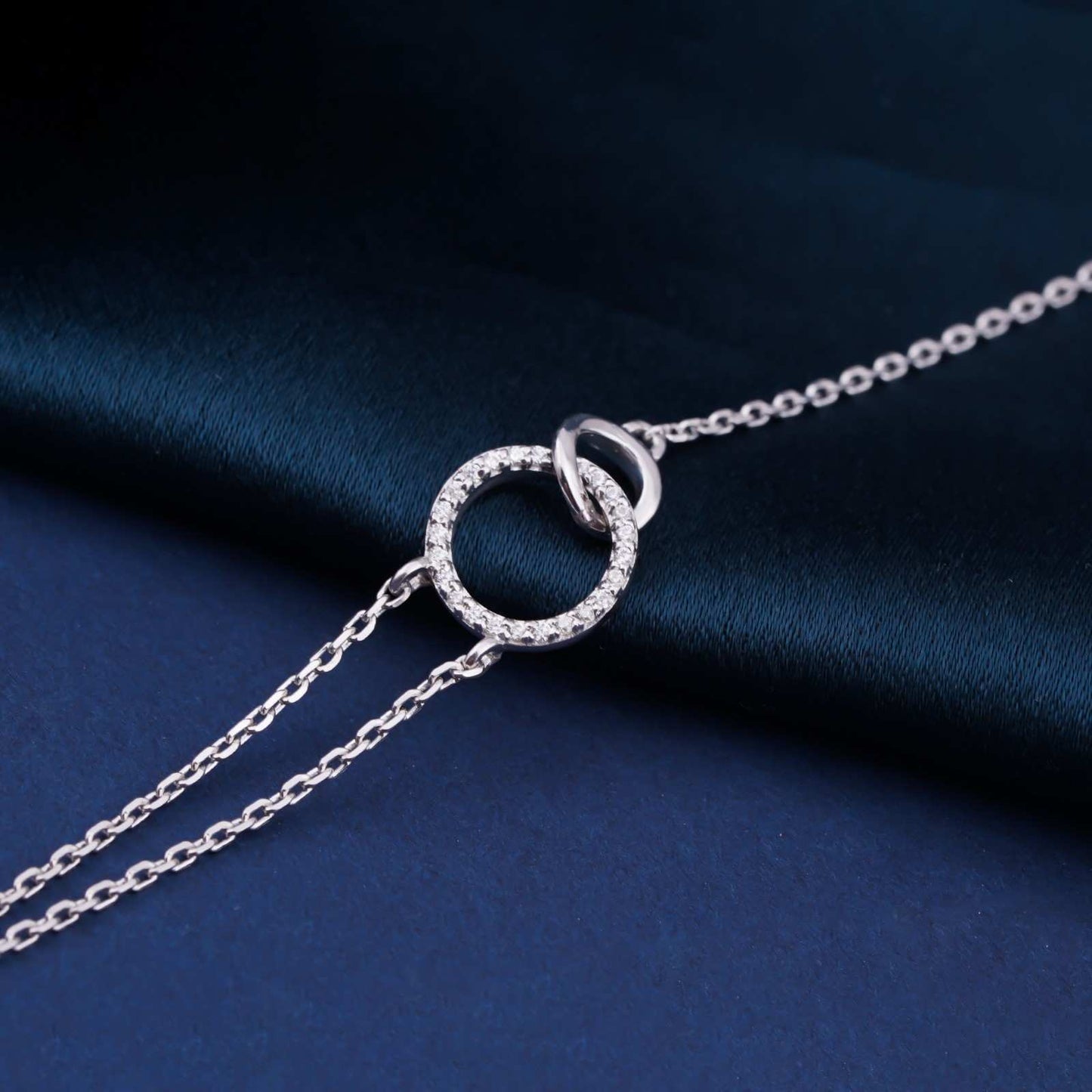 Silver Interlocking Circle Bracelet