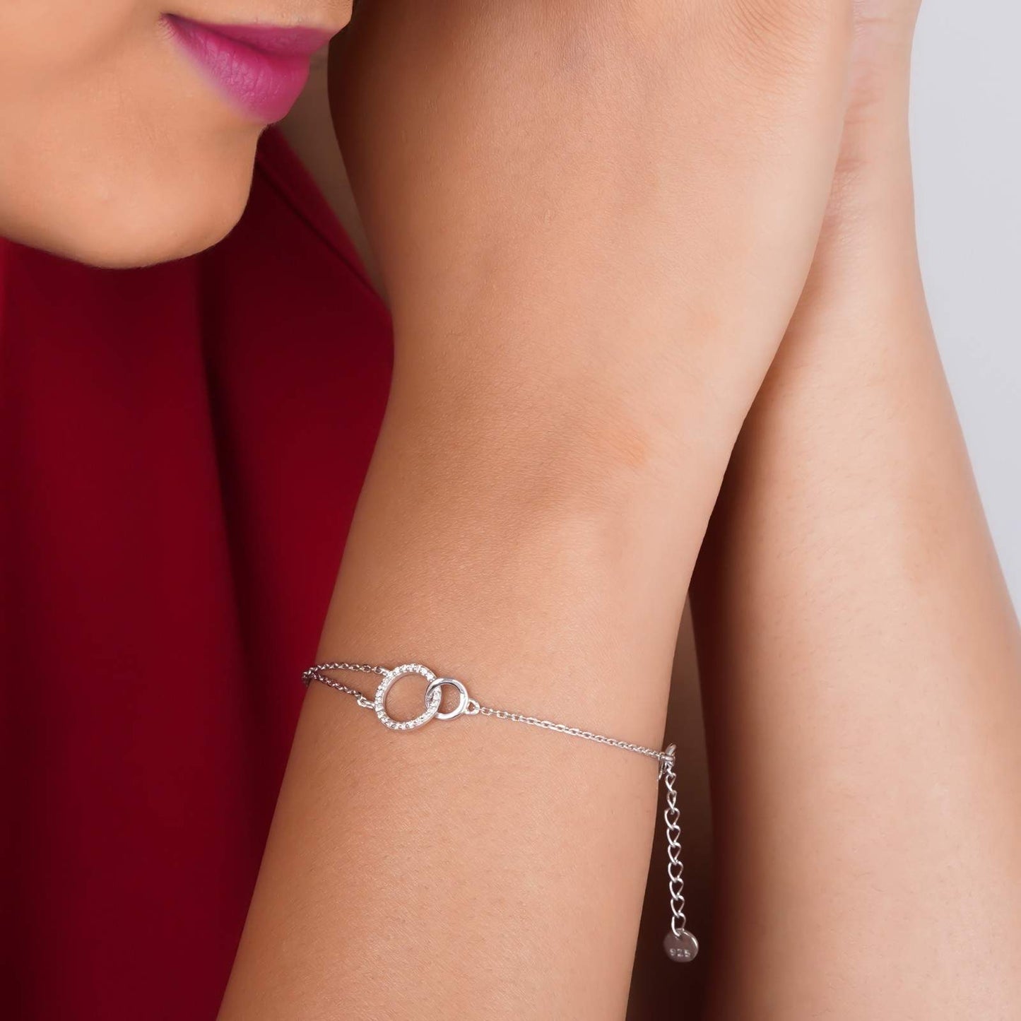 Silver Interlocking Circle Bracelet