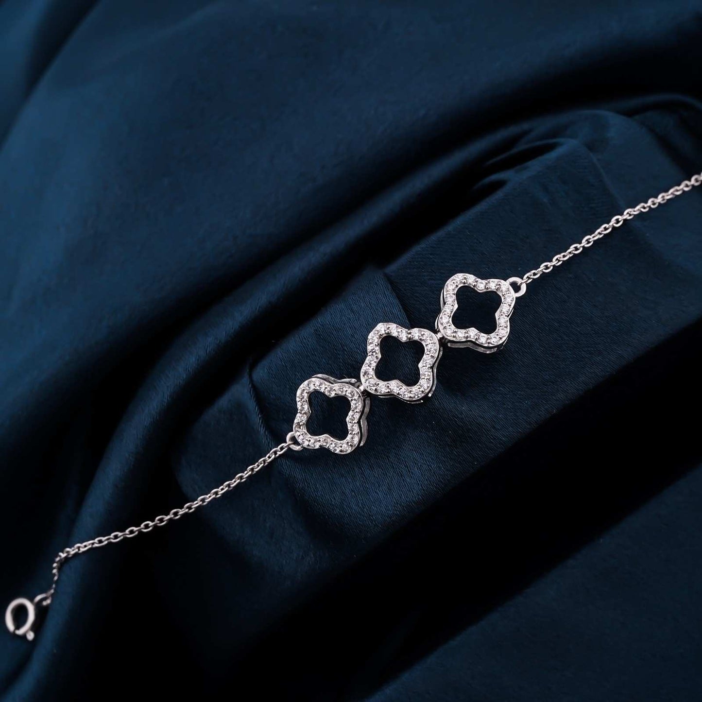 Silver Row Clover Chain Bracelet