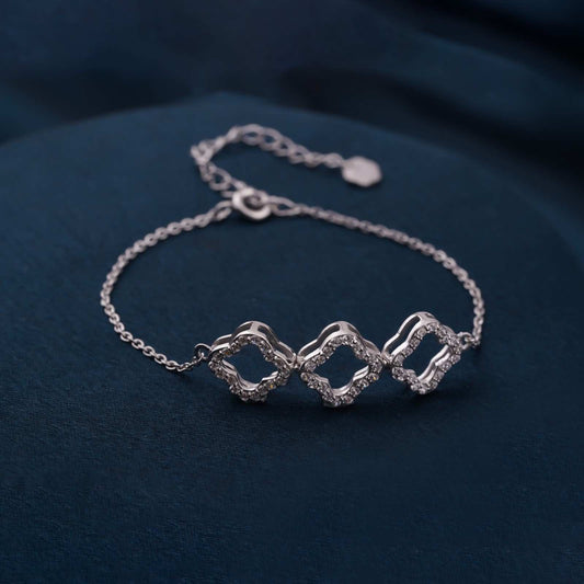 Silver Row Clover Chain Bracelet