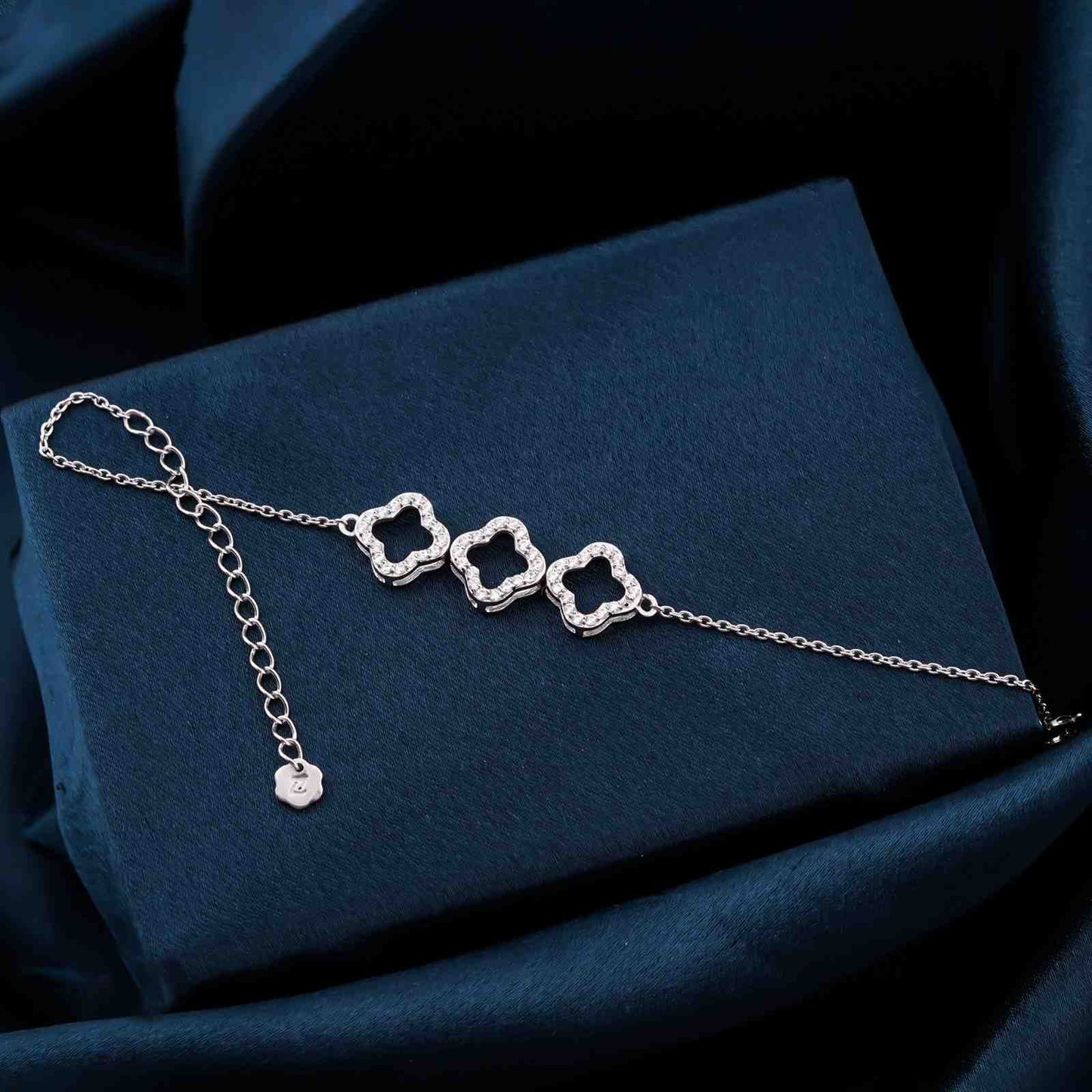 Silver Row Clover Chain Bracelet