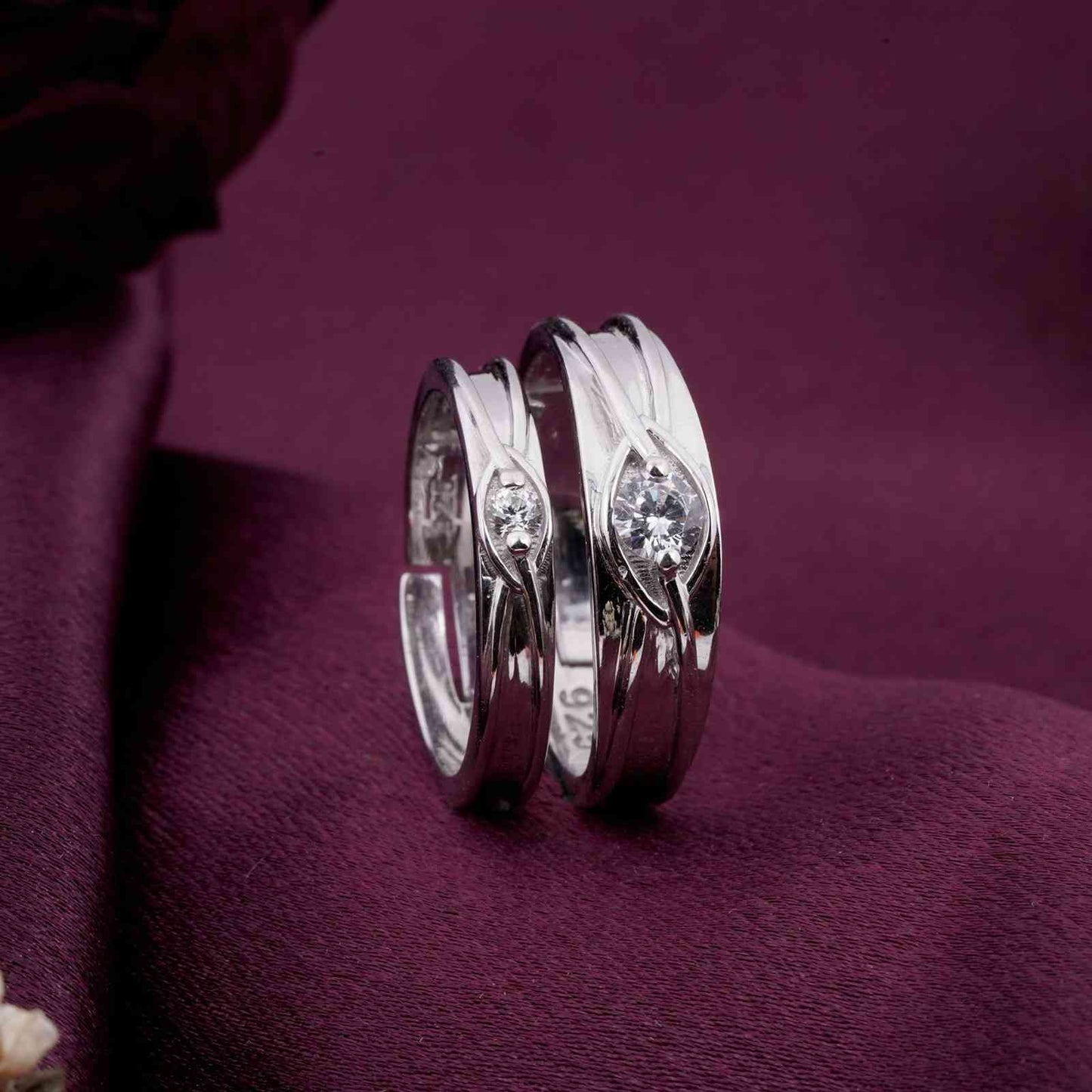 Silver Round Criss Cross Couple Bands