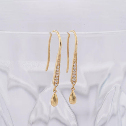 Golden Classic Hook Style Drop Dangle Earrings