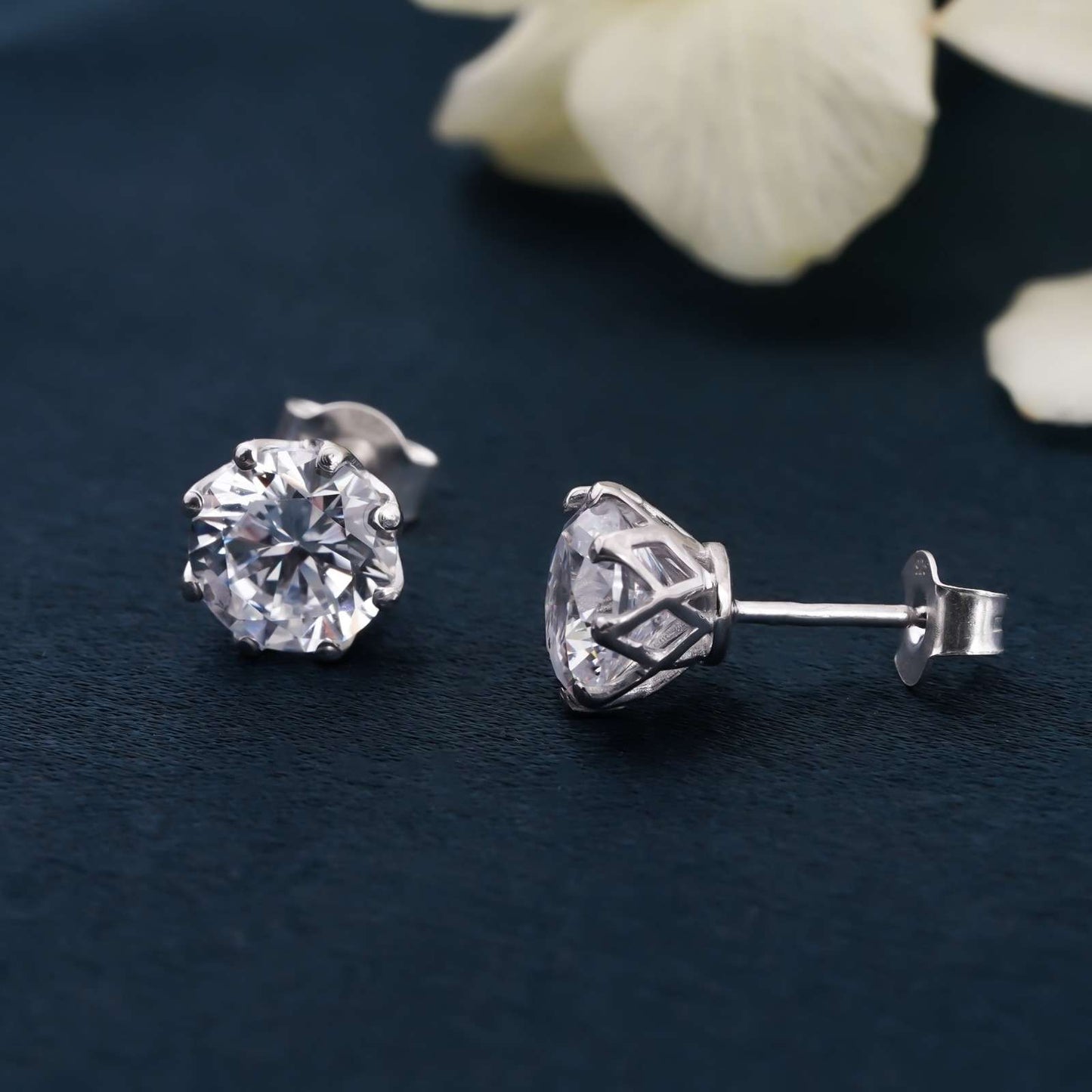 2Ct Round Moissanite Prong Stud Earrings