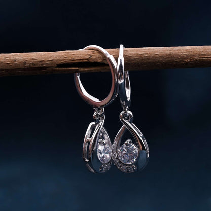 0.25Ct Moissanite Hollow Waterdrop Earrings