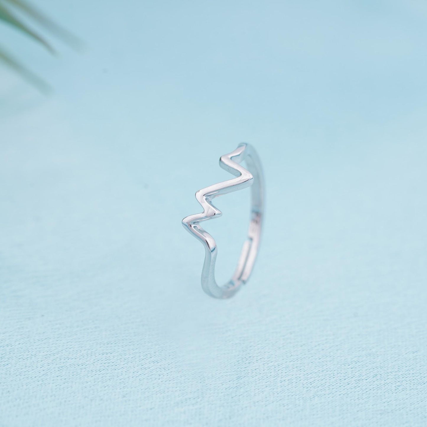 Silver Zircon Heartbeat Ring