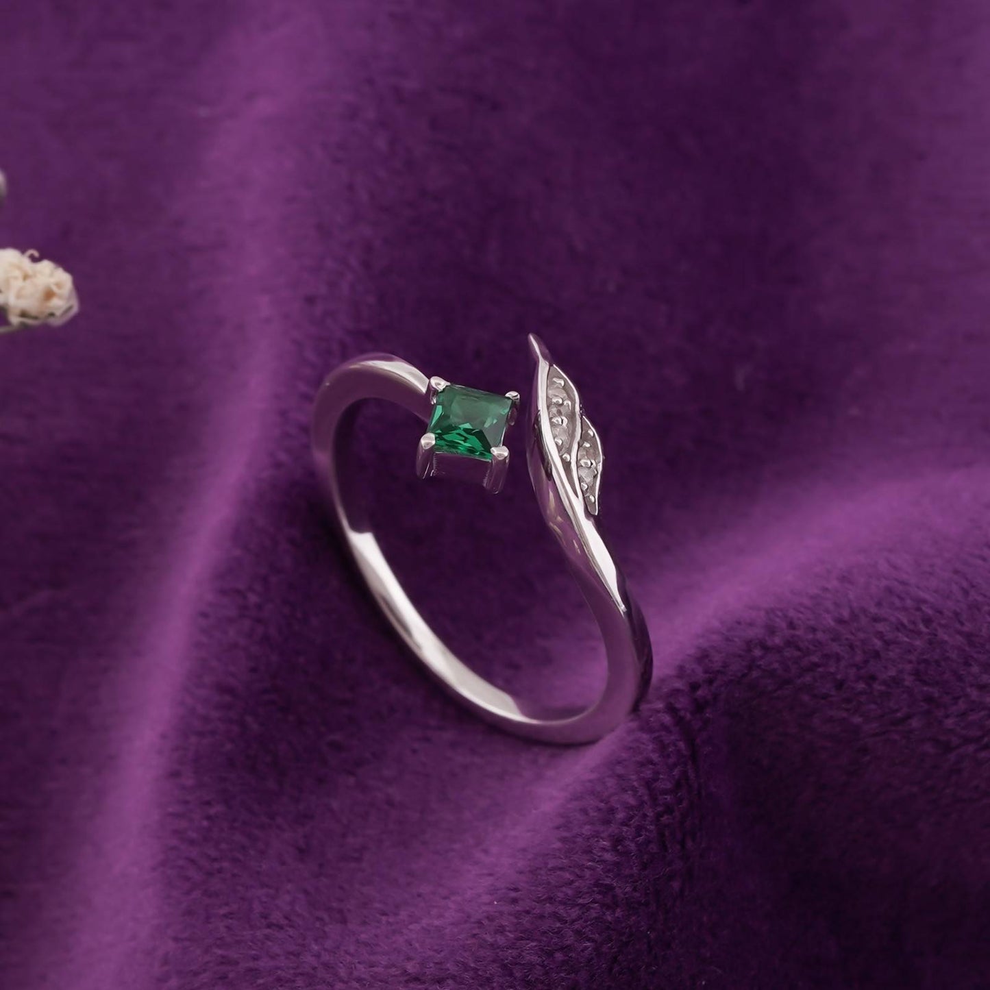 Silver Green Artistic Wings Ring