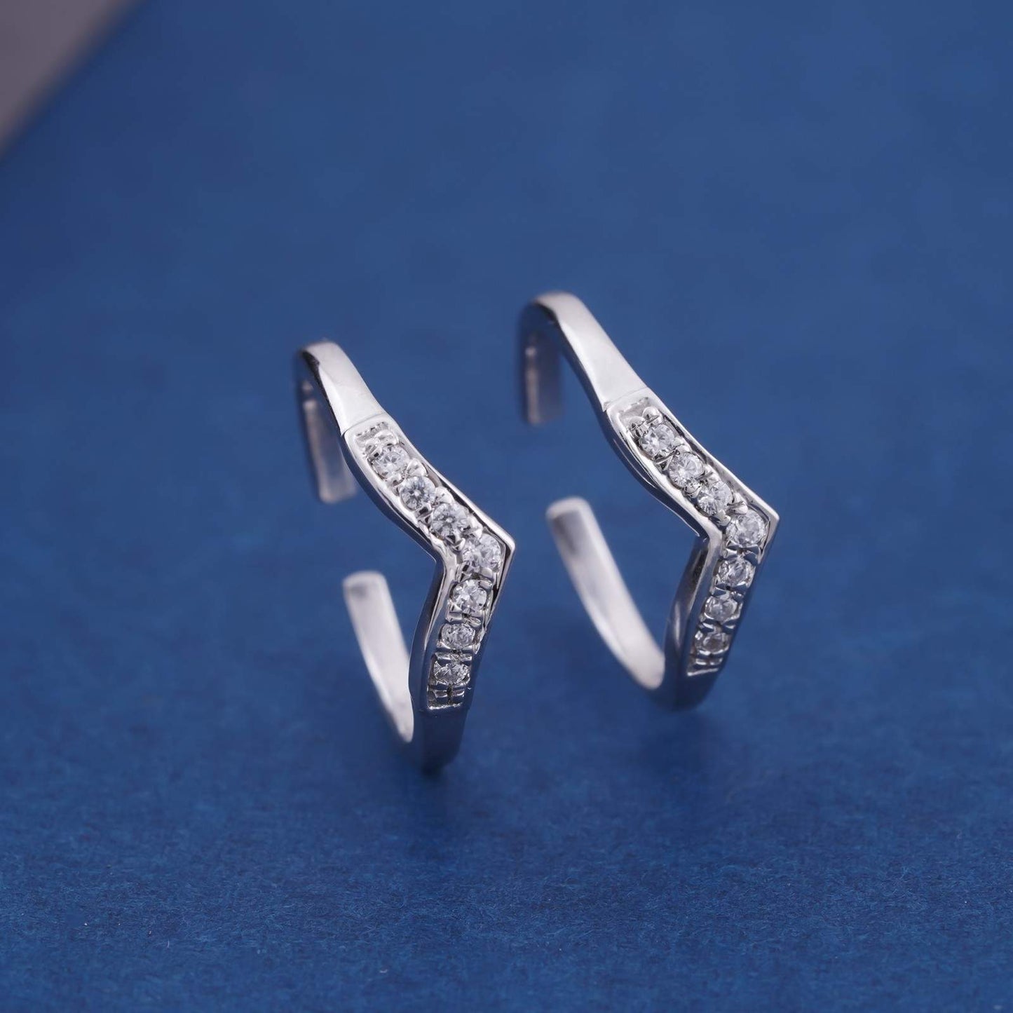 Silver Cubic Zirconia Boomerang Love Toe Rings