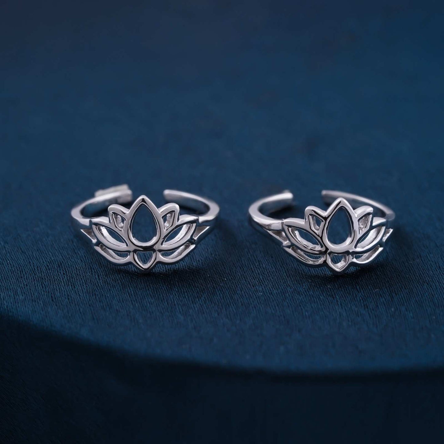 Silver Lotus Flower Toe Rings